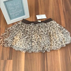 🚺Children’s Place Leopard skirt
